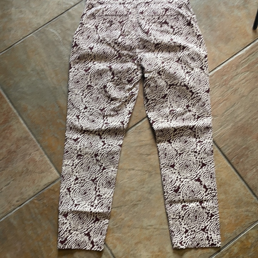 GAP Brown and White Floral Print Slim City Khakis - Picture 7 of 12